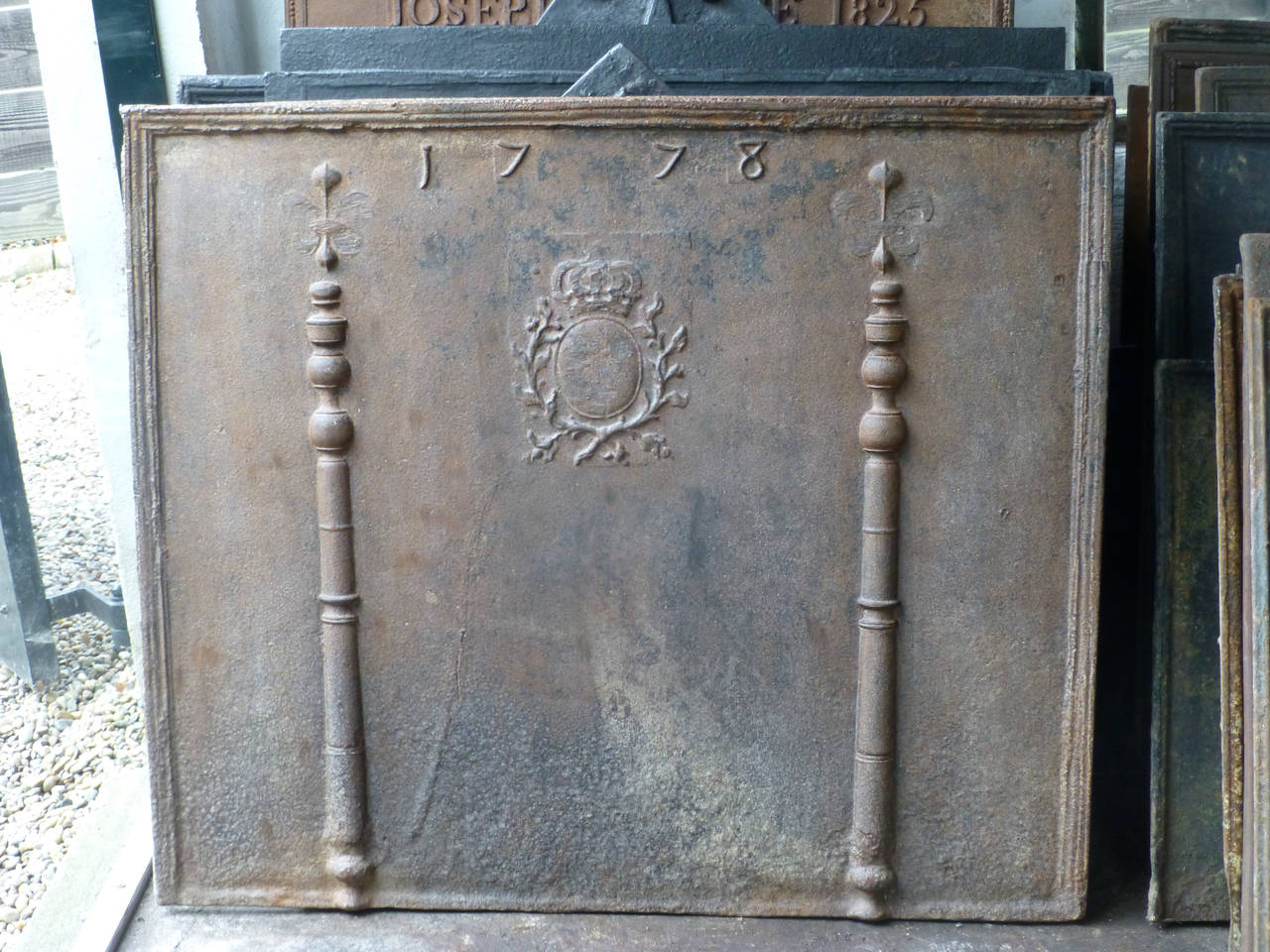 Louis XV 18th Century Pillars with Arms of France Fireback.