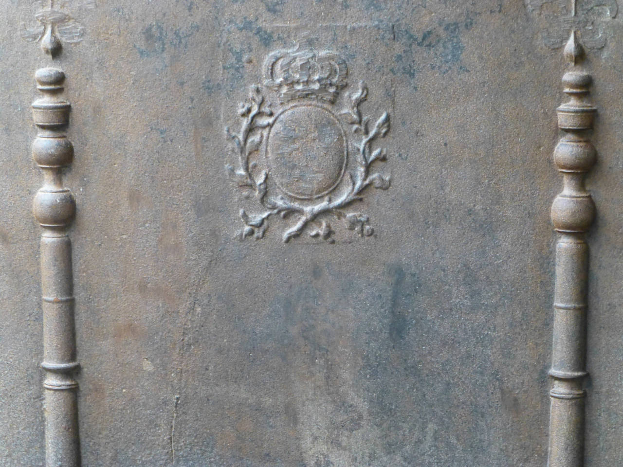 French 18th Century Pillars with Arms of France Fireback.