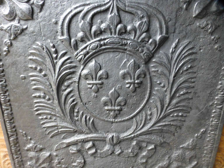 17/18th Century Arms of France Fireback In Good Condition In Amerongen, NL