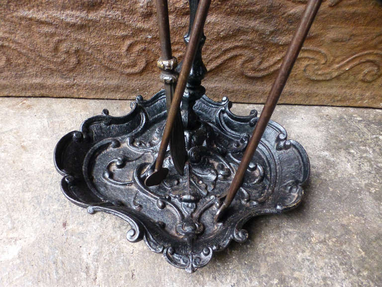 19th Century Rococo Fire Tool Set And Stand In Good Condition In Amerongen, NL