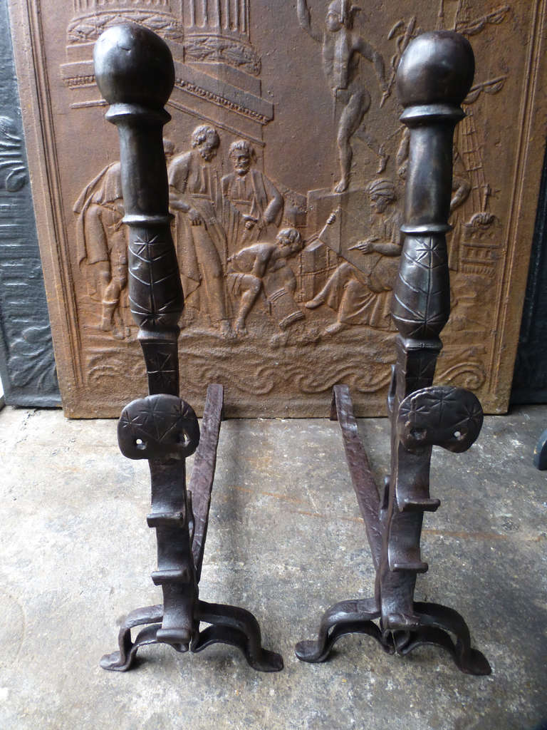 16th-17th Century Gothic Andirons In Good Condition In Amerongen, NL