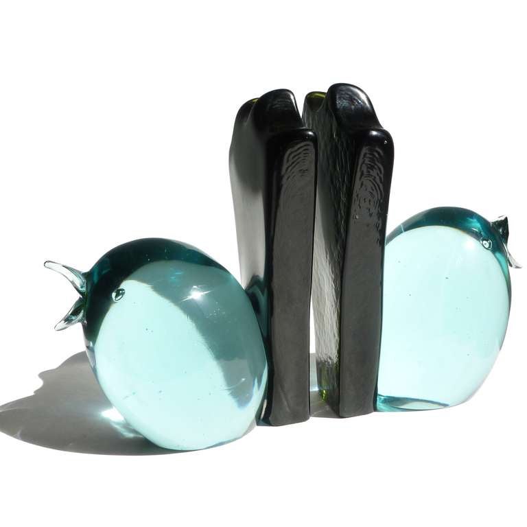 Free Shipping Worldwide! See details below description.

Large Pair of Murano Sommerso Aqua Blue and Dark Olive Green Tails Art Glass Chirping Birds Bookend Sculptures. Documented to the Salviati company. They are made of solid glass. Beautiful
