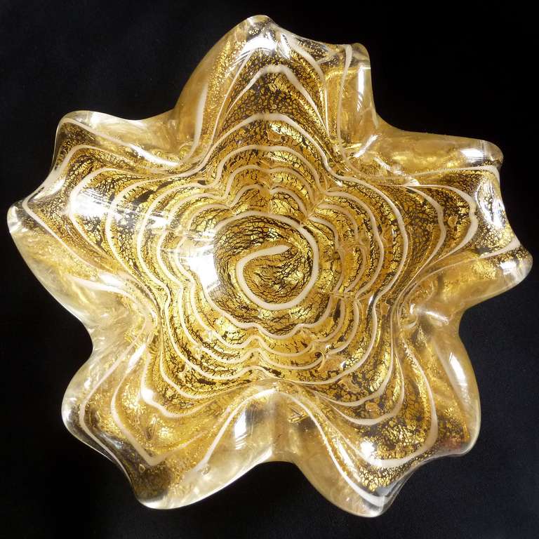Blown Glass Ercole Barovier Murano Gold Flecks Italian Art Glass Open Flower Decorative Bowls