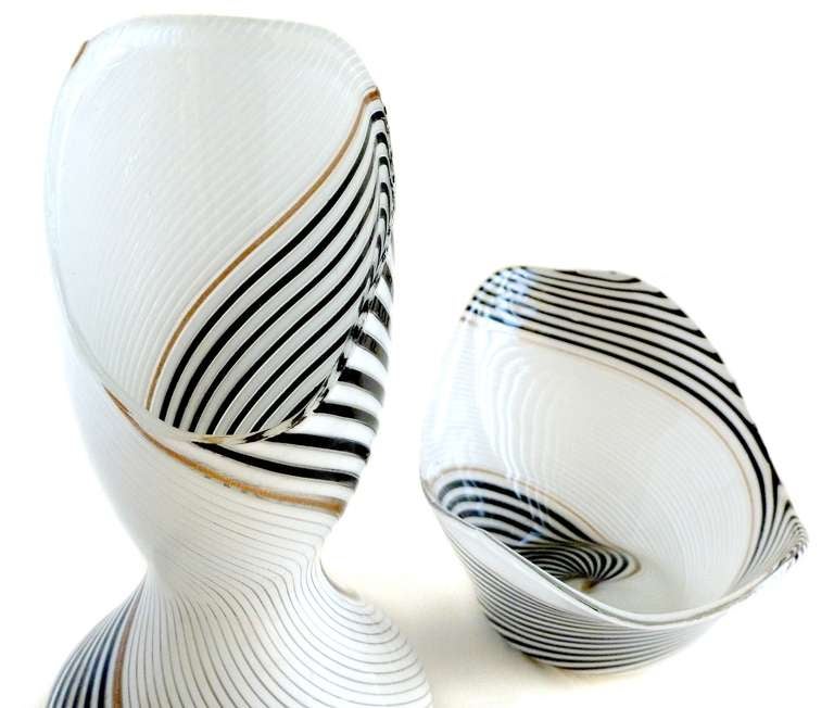 Mid-Century Modern Murano Dino Martens for Aureliano Toso Black White Italian Art Glass Vase Bowl