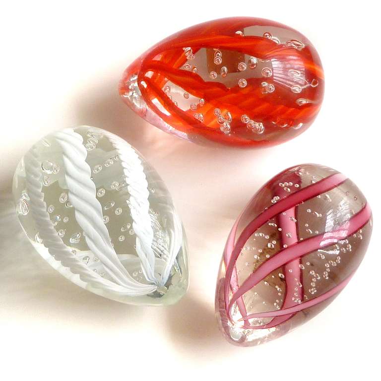 Fratelli Toso Murano Millefiori Zanfirico Italian Art Glass Egg Paperweights Set In Good Condition In Kissimmee, FL