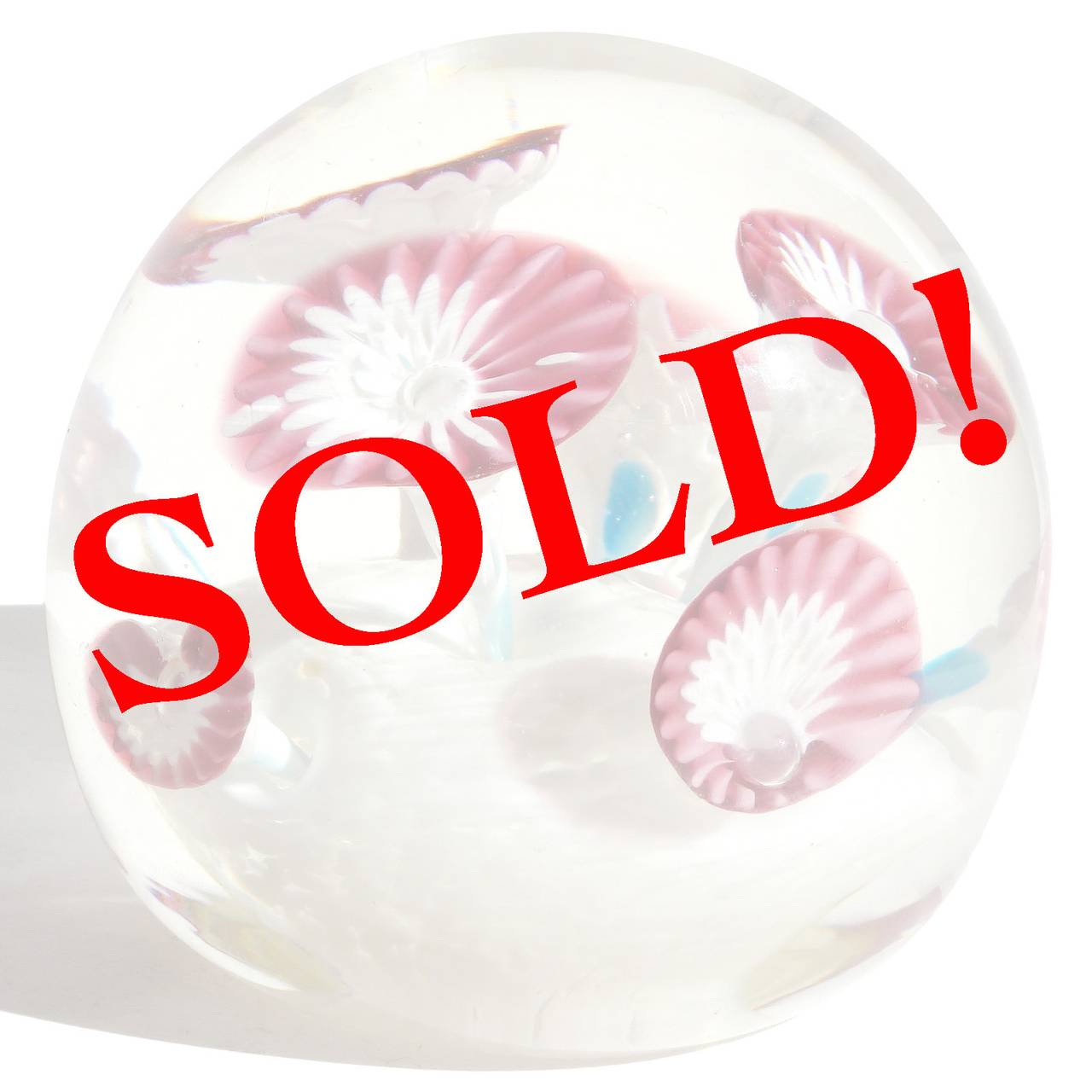 FREE Shipping Worldwide! See details below description.

Beautiful and unique Murano art glass decorative paperweights in pink tones. The pieces are documented to the Fratelli Toso Company, and one documented to designer Alfredo Barbini, all in a