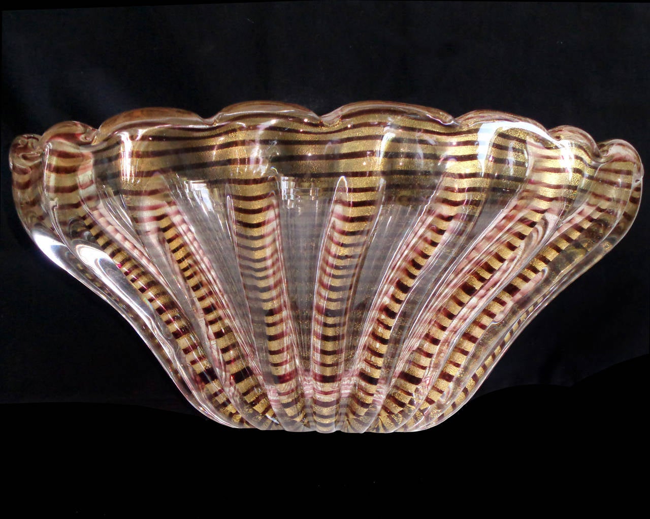Mid-Century Modern Ercole Barovier Murano Purple Gold Flecks Italian Art Glass Centerpiece Bowl