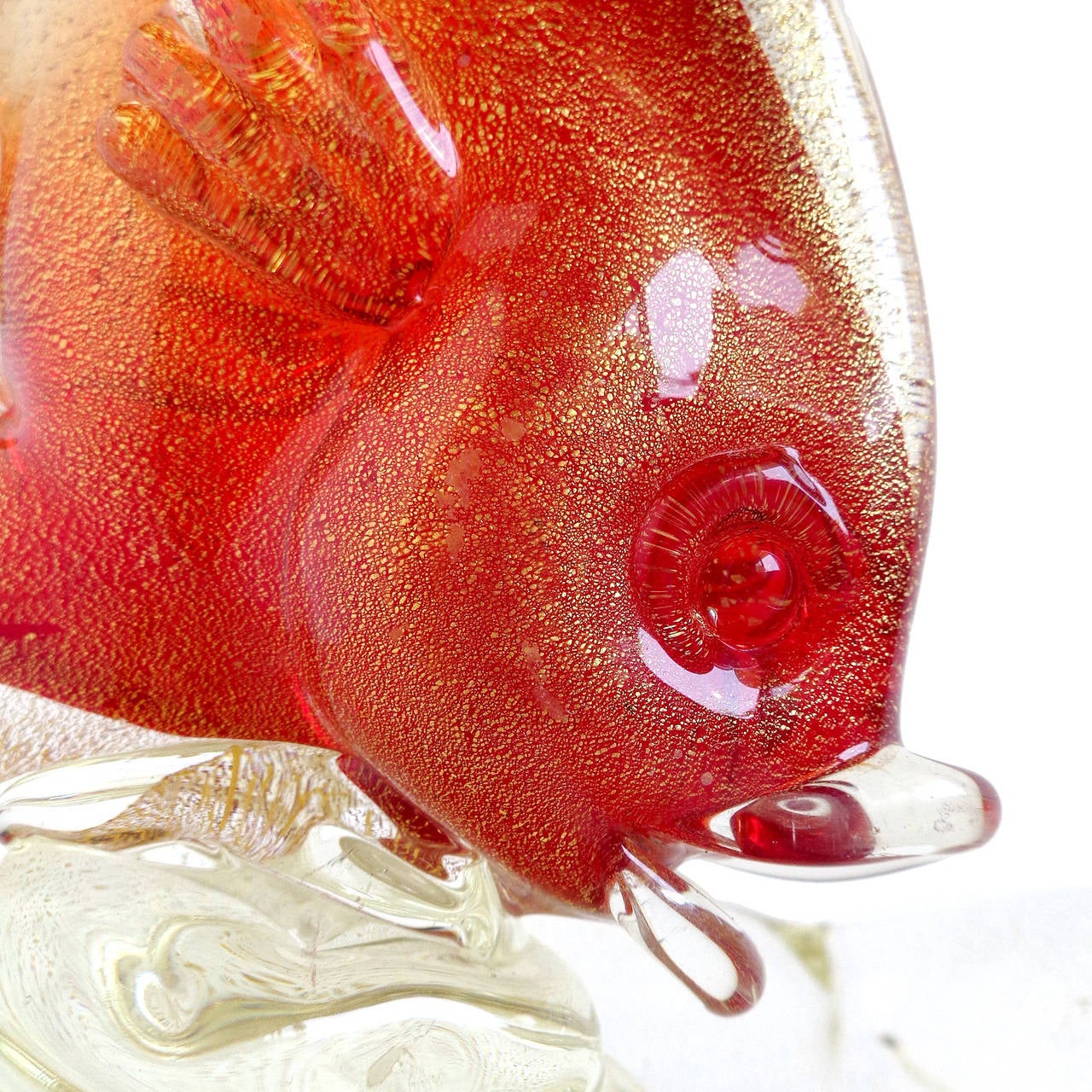 Mid-Century Modern Archimede Seguso Murano Gold Flecks Red Fish Italian Art Glass Bowl