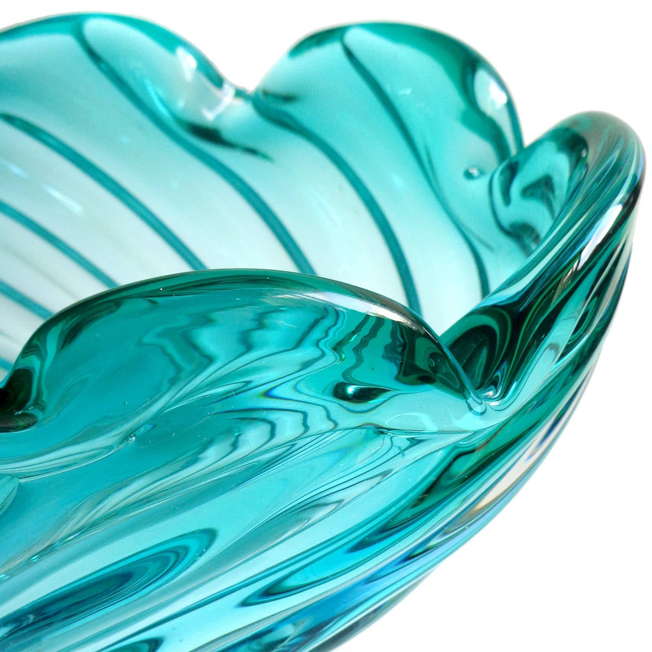Mid-Century Modern Alfredo Barbini Murano Sommerso Aqua Blue Italian Art Glass Center Bowl