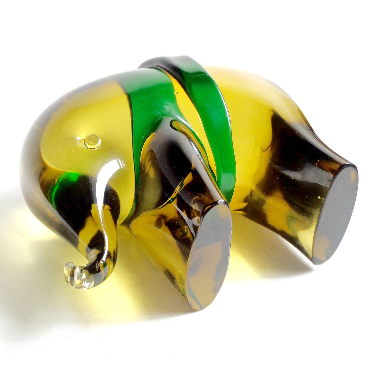 Gaspari Salviati Murano Sommerso Italian Art Glass Elephant Sculpture In Excellent Condition In Kissimmee, FL