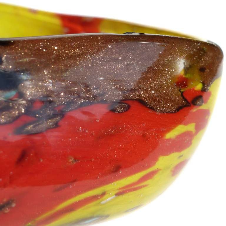 Dino Martens Aureliano Toso Murano Multicolor Swirl Italian Art Glass Bowl In Excellent Condition In Kissimmee, FL