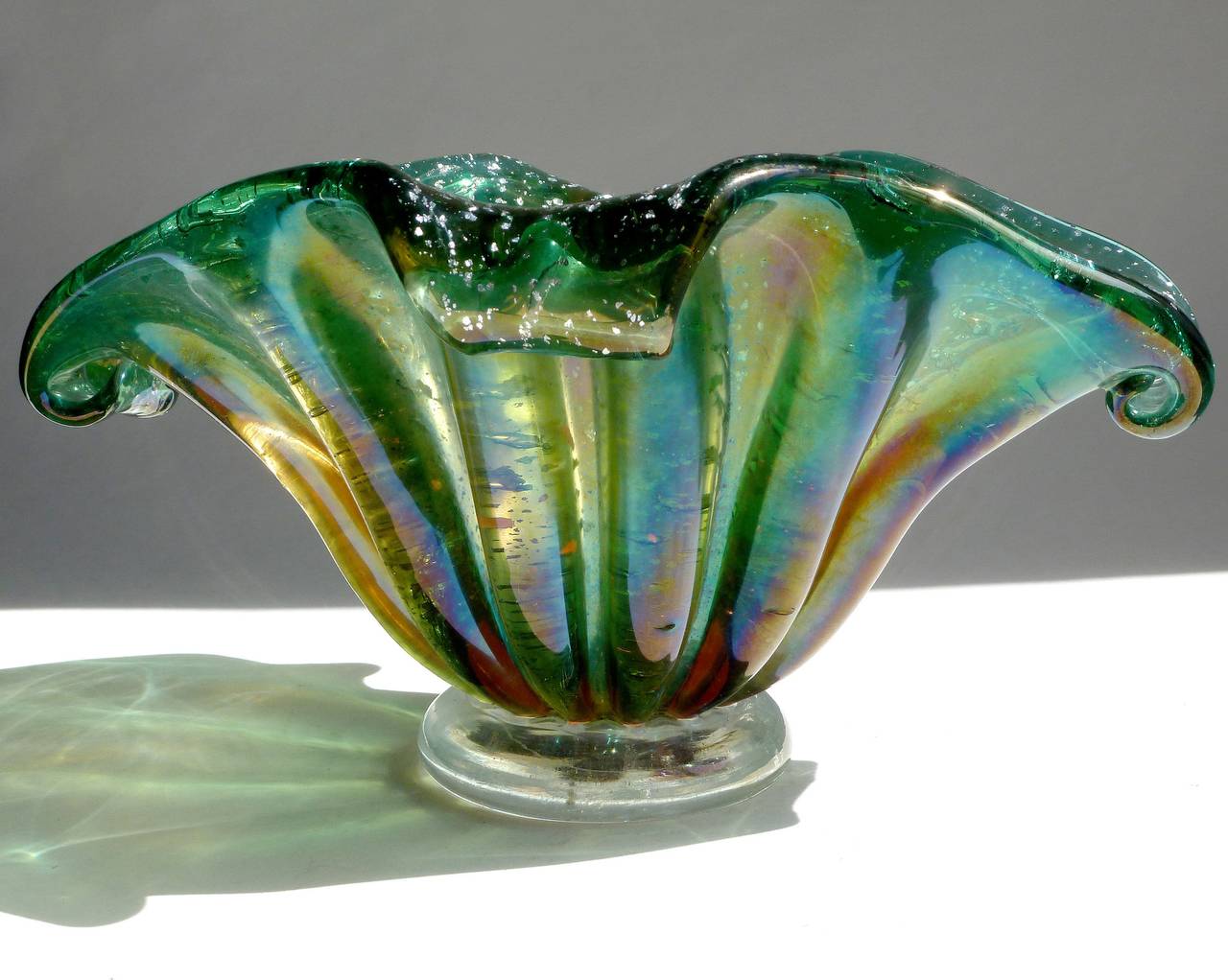 Mid-Century Modern Barovier Toso Murano Iridescent Silver Flecks Green Italian Art Glass Bowl