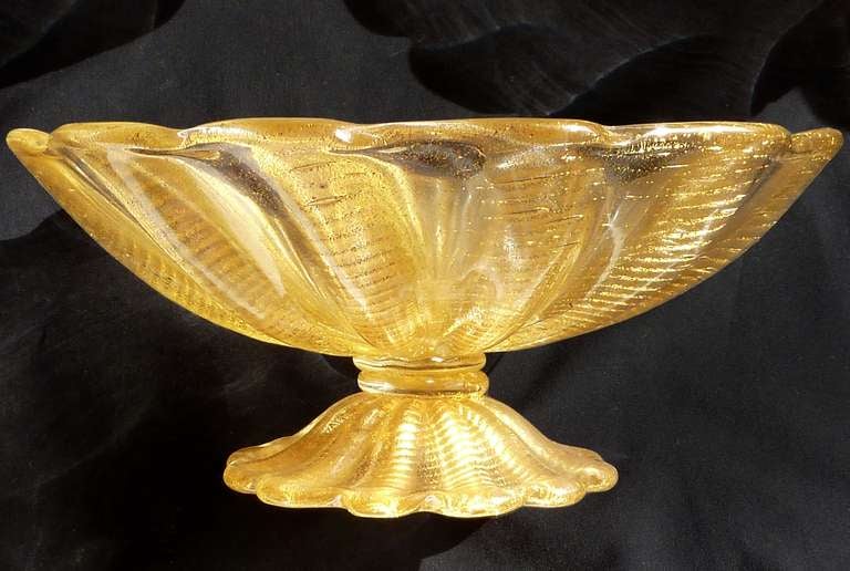 Mid-Century Modern Ercole Barovier Murano Gold Flecks Italian Art Glass Footed Compote Bowls