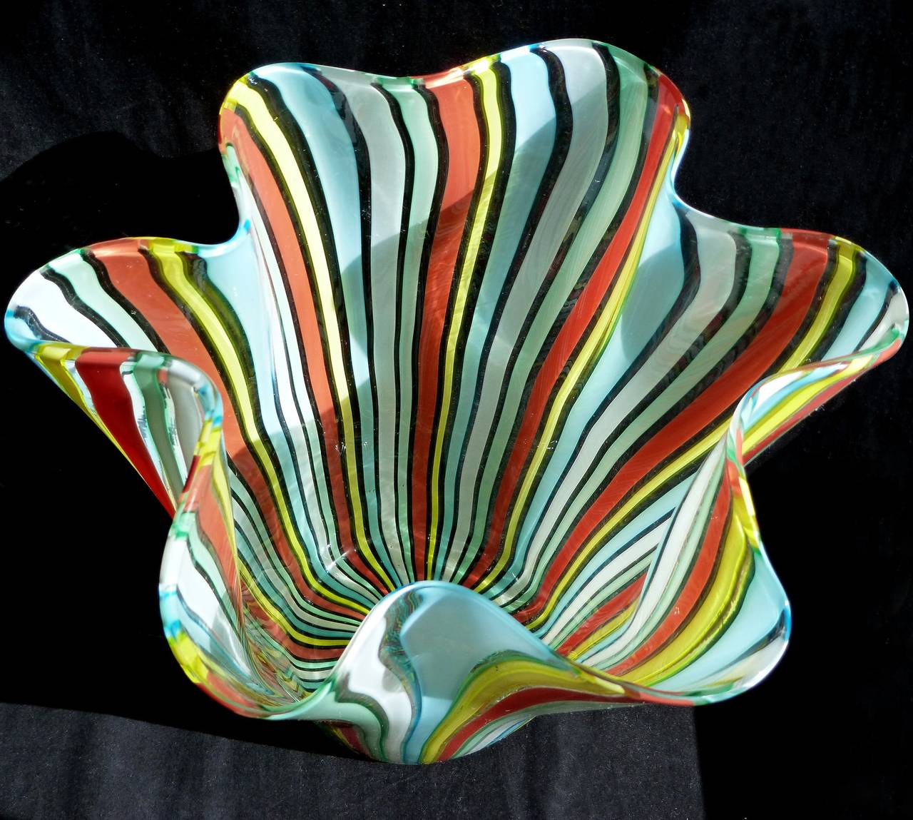 Hand-Crafted Fratelli Toso Murano Rainbow Filigrana Ribbons Italian Art Glass Flower Vase