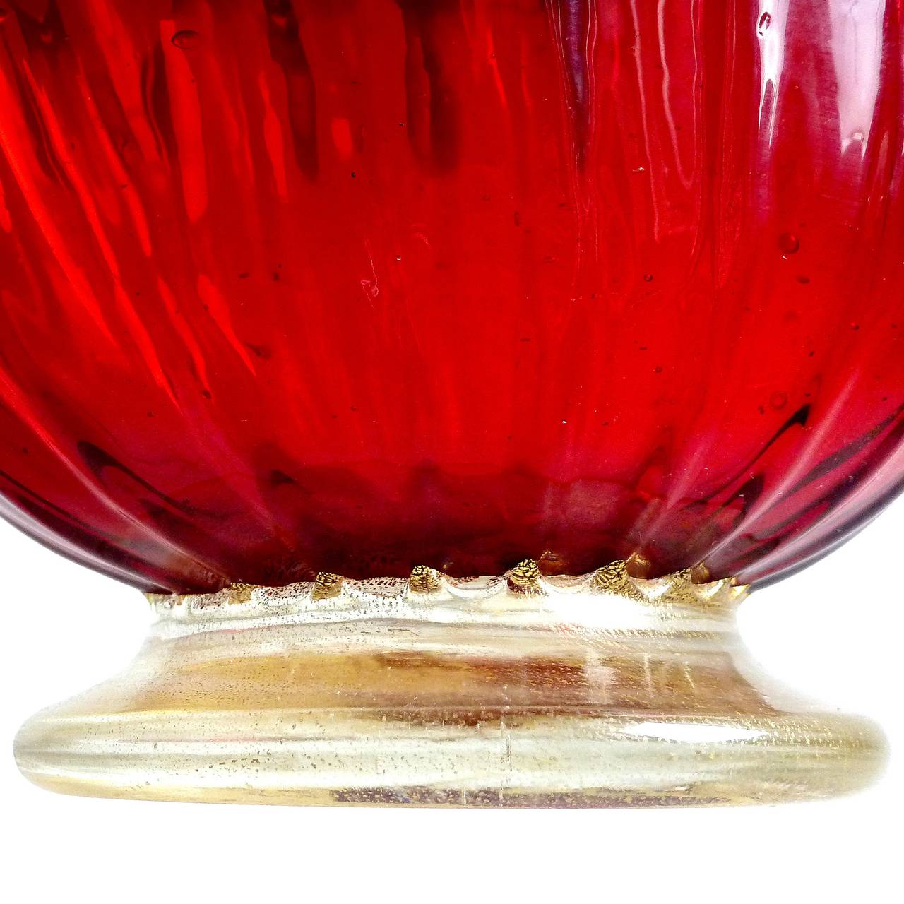 Barovier Toso Murano Red Gold Trim Italian Art Glass Gondola Footed Bowl Dish In Excellent Condition In Kissimmee, FL
