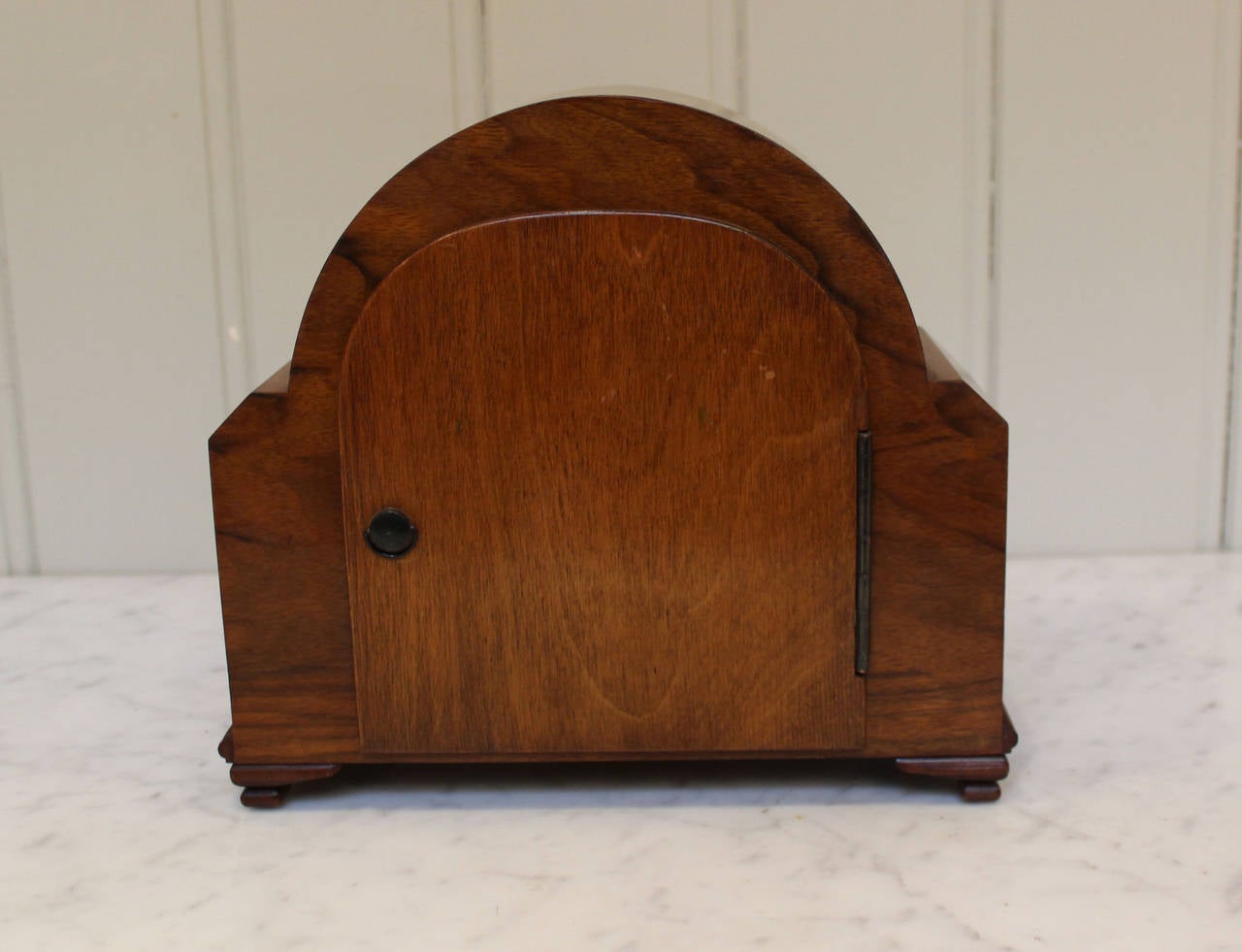 Walnut Westminster Chime Mantel Clock In Good Condition In Buckinghamshire, GB