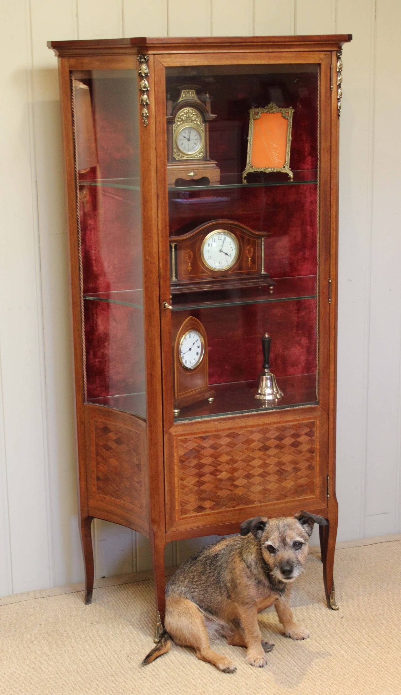 Early 20th Century French Mahogany Display Cabinet For Sale 3
