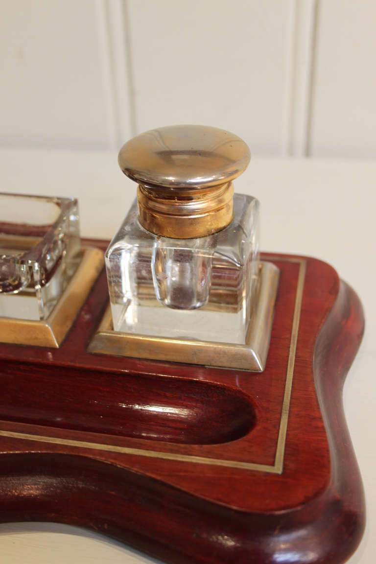 French Mahogany and Brass Inlaid Inkstand In Excellent Condition In Buckinghamshire, GB