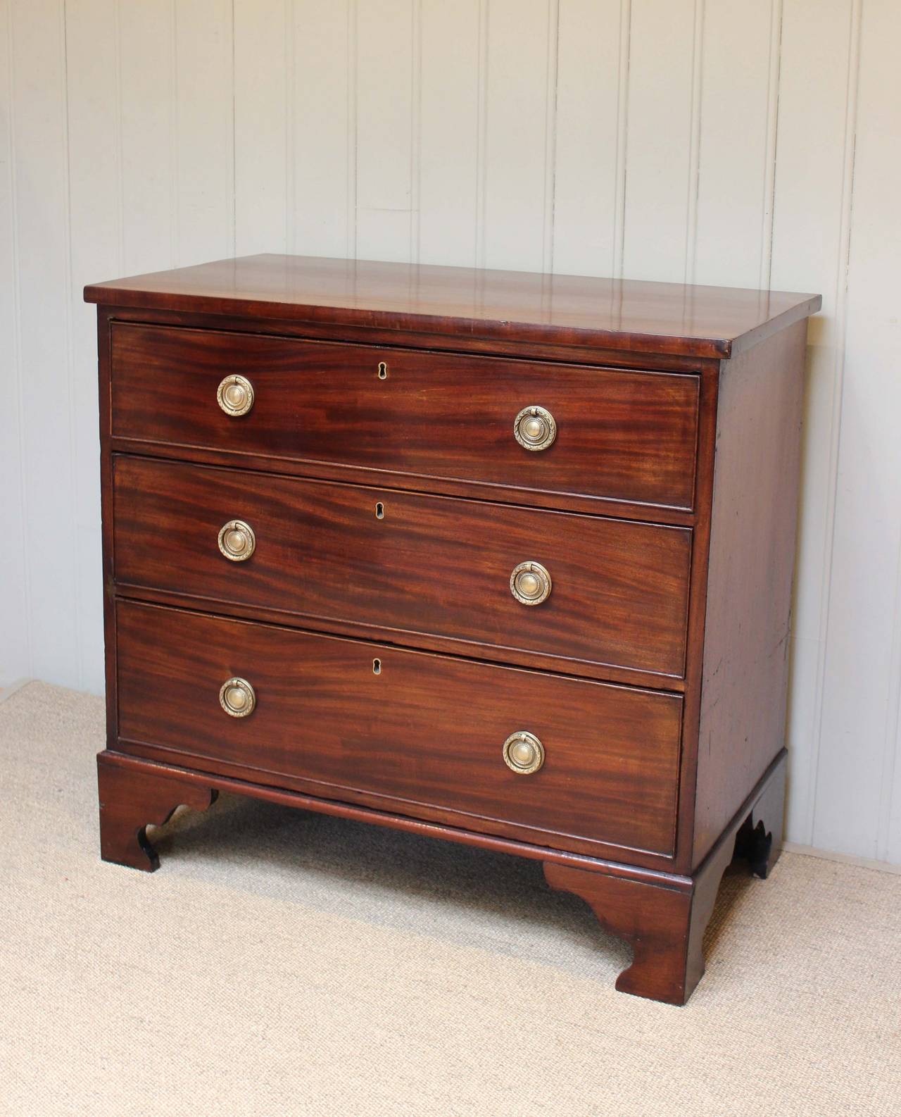 Georgian Mahogany Chest Of Drawers