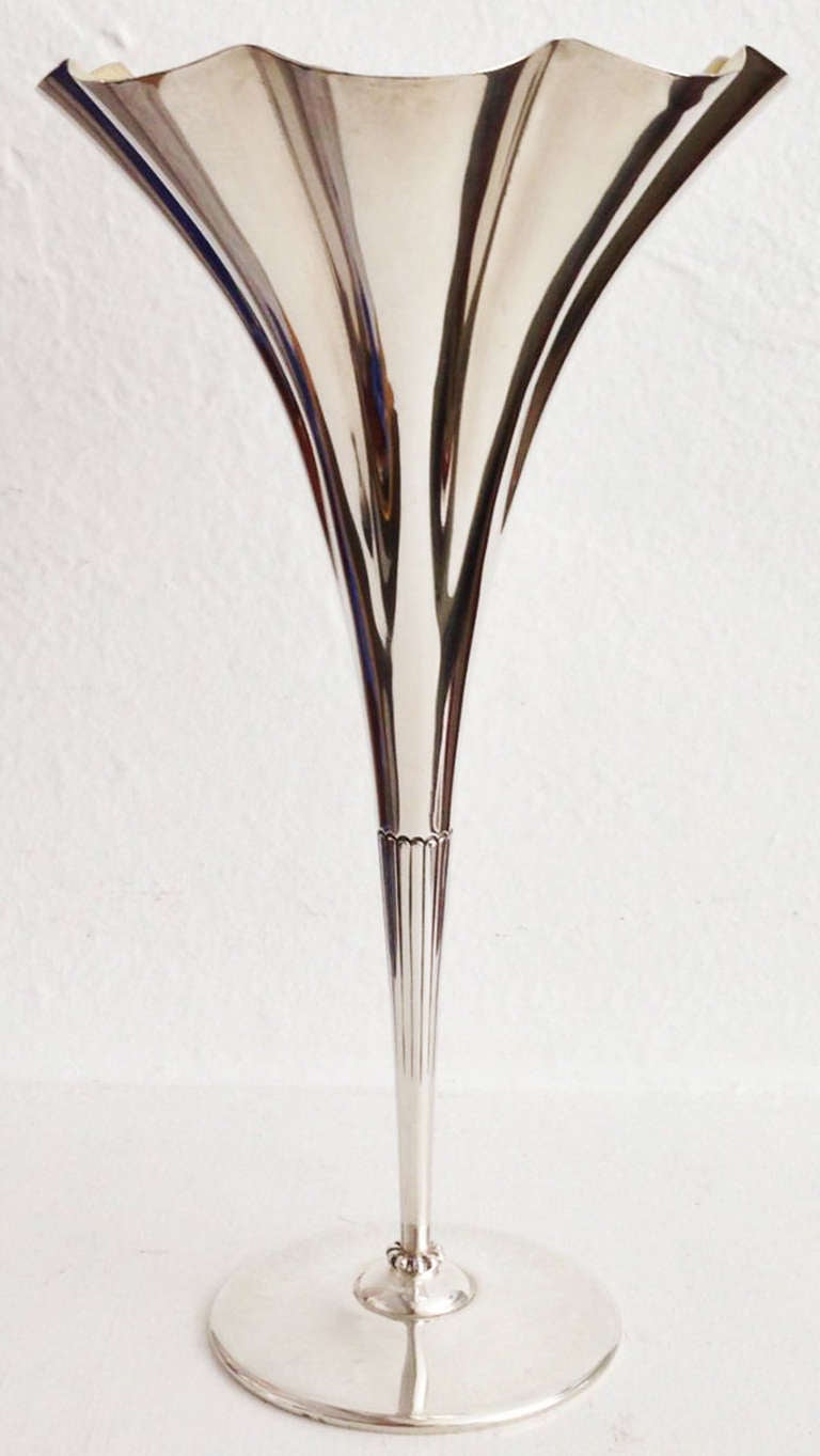 A fine Edwardian Tiffany & Co. Makers sterling silver fluted trumpet vase. Signed model #11908 C. Original vermeil interior intact. No dents or any other issues. Total weight 240.2g.