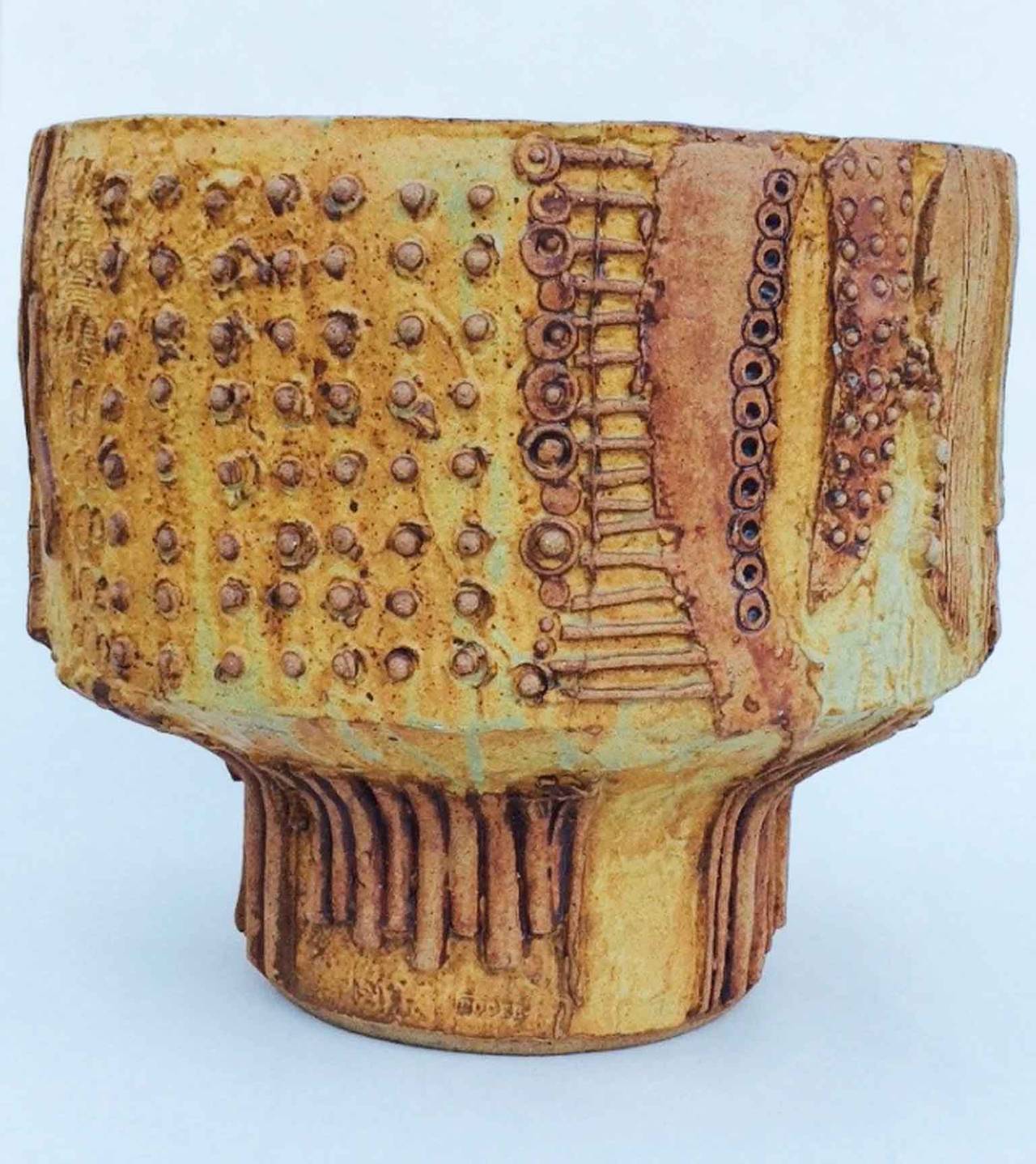 A fine and rare Bernard Rooke ceramic architectural planter. Large signed item presents excellent design and execution. A early and rare example appropriate for any collection or archive. Excellent with no issues.