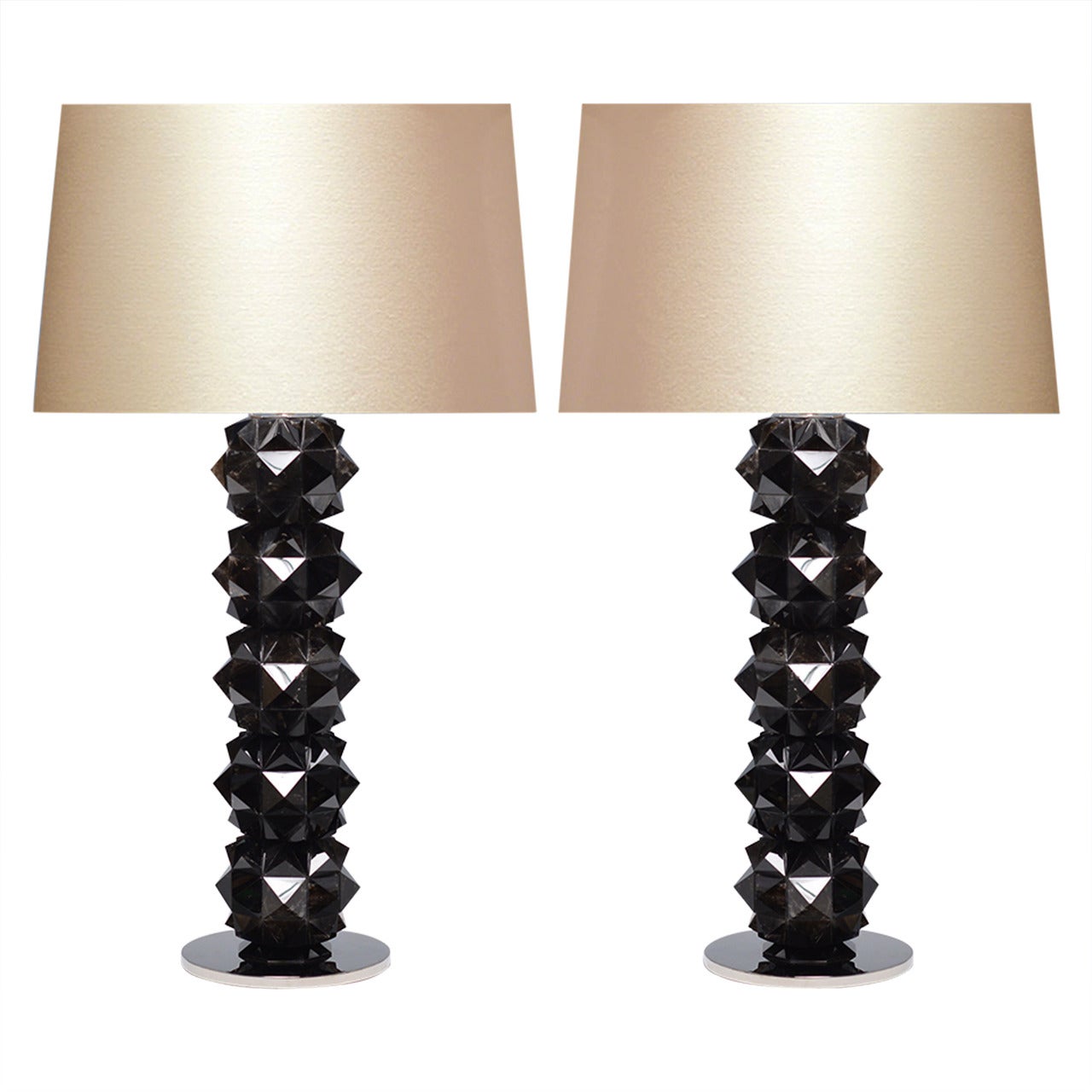 Paar facettierte dunkle Bergkristall-Quarzlampen