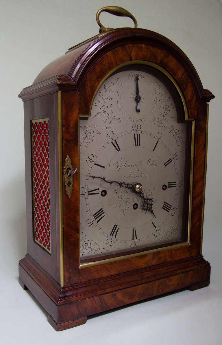 Three Train Quarter Striking Musical Bracket Clock In Excellent Condition In Kent, GB
