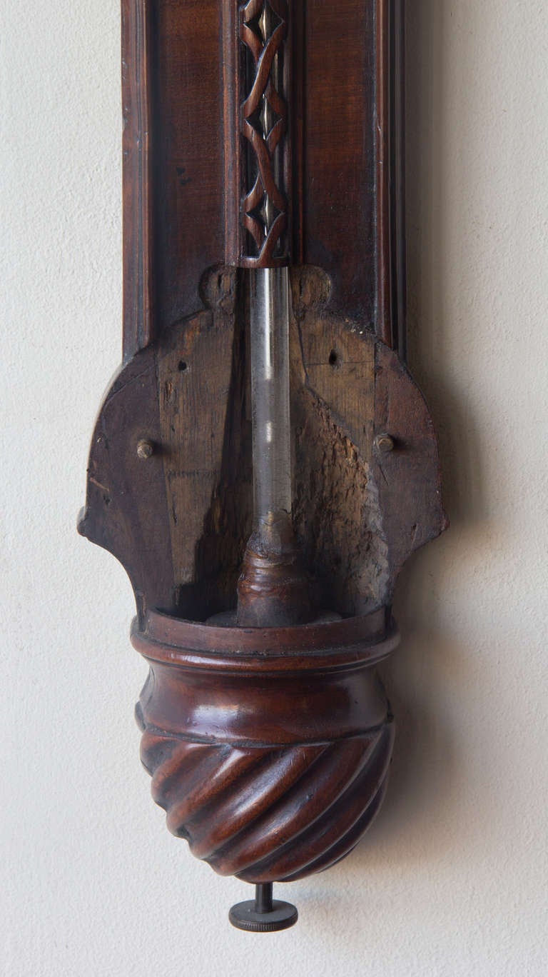 George I Walnut Stick Barometer In Excellent Condition For Sale In Kent, GB