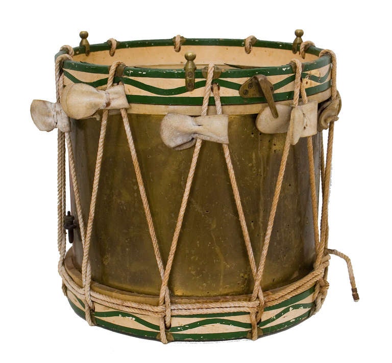 English Regimental Drum In Good Condition In New York, NY