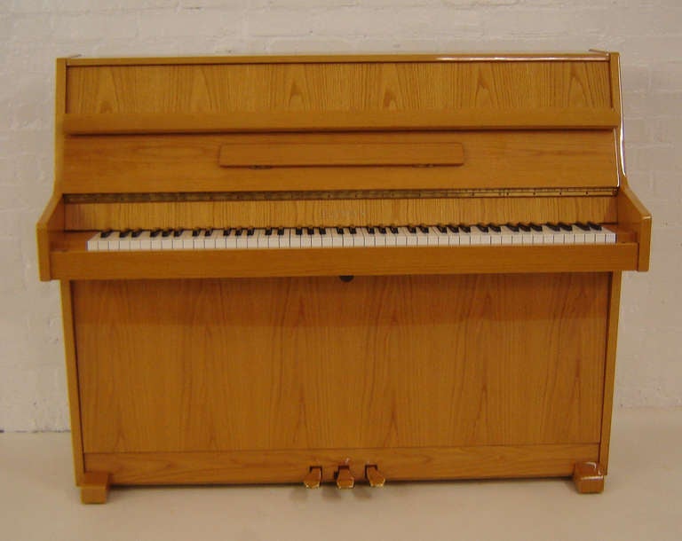 Elysian Upright Piano 109cm Oak c1990