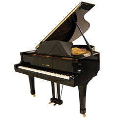 Yamaha C3 Grand piano Black c1979