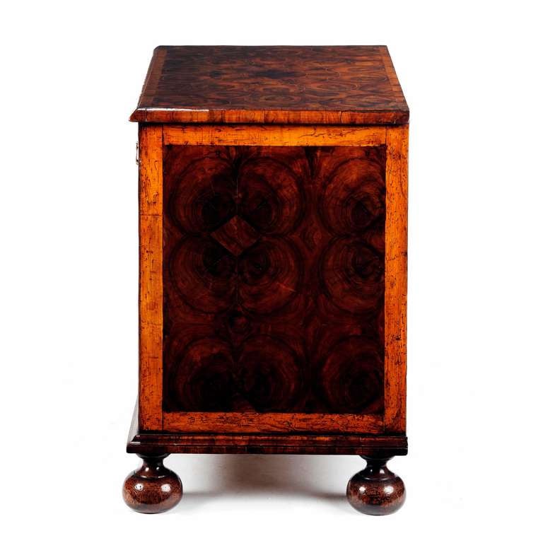 English William & Mary olivewood oyster veneered compact chest