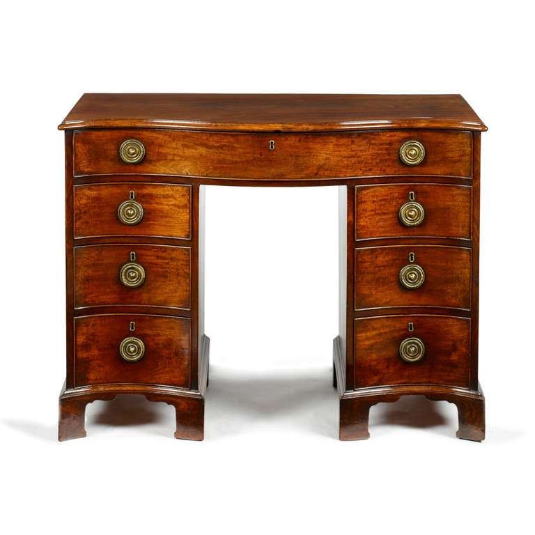 George III Mahogany Serpentine Kneehole Dressing Chest
