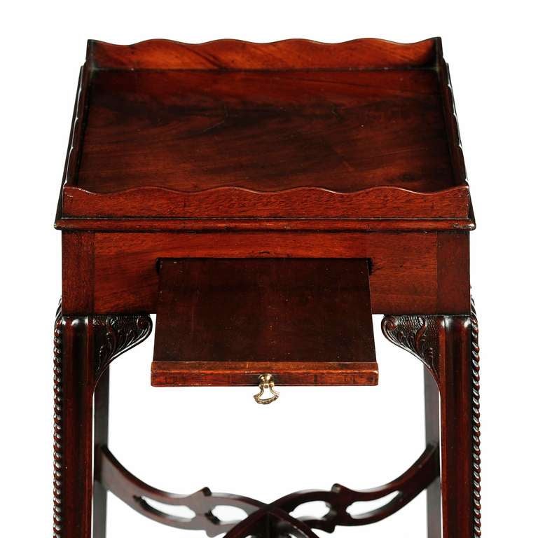English Chippendale Period Mahogany Urn Stand