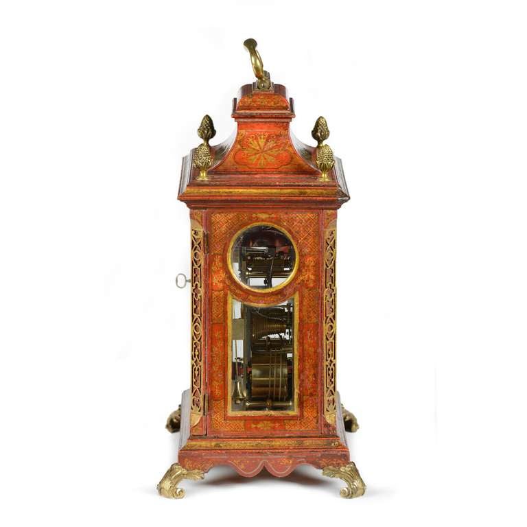 George II red lacquer bracket clock by Robert Ward, London In Excellent Condition In Knutsford, GB