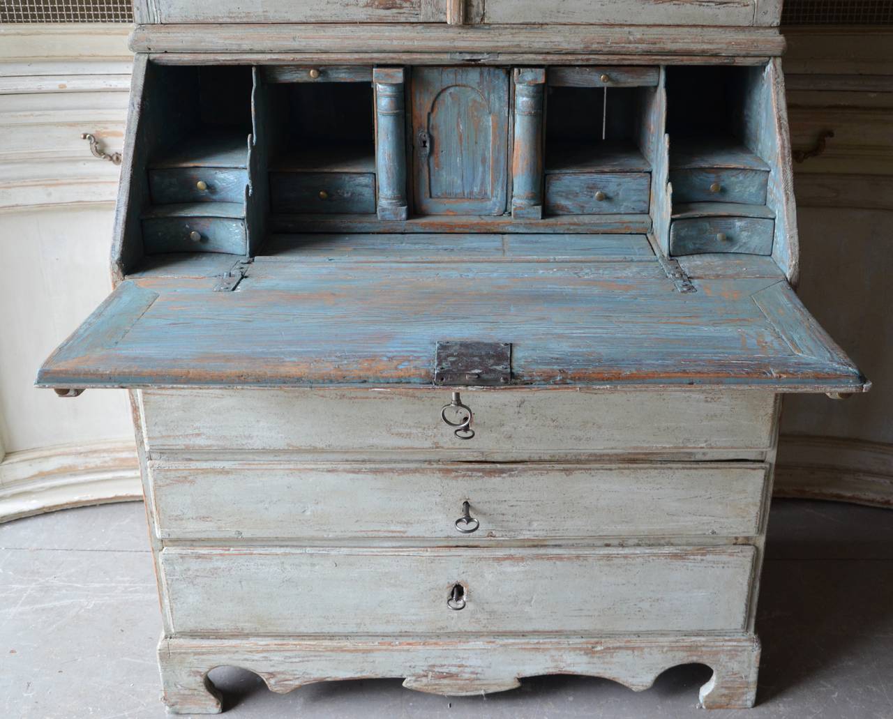 Period Gustavian Swedish Secretaire with Vitrine Cabinet 1