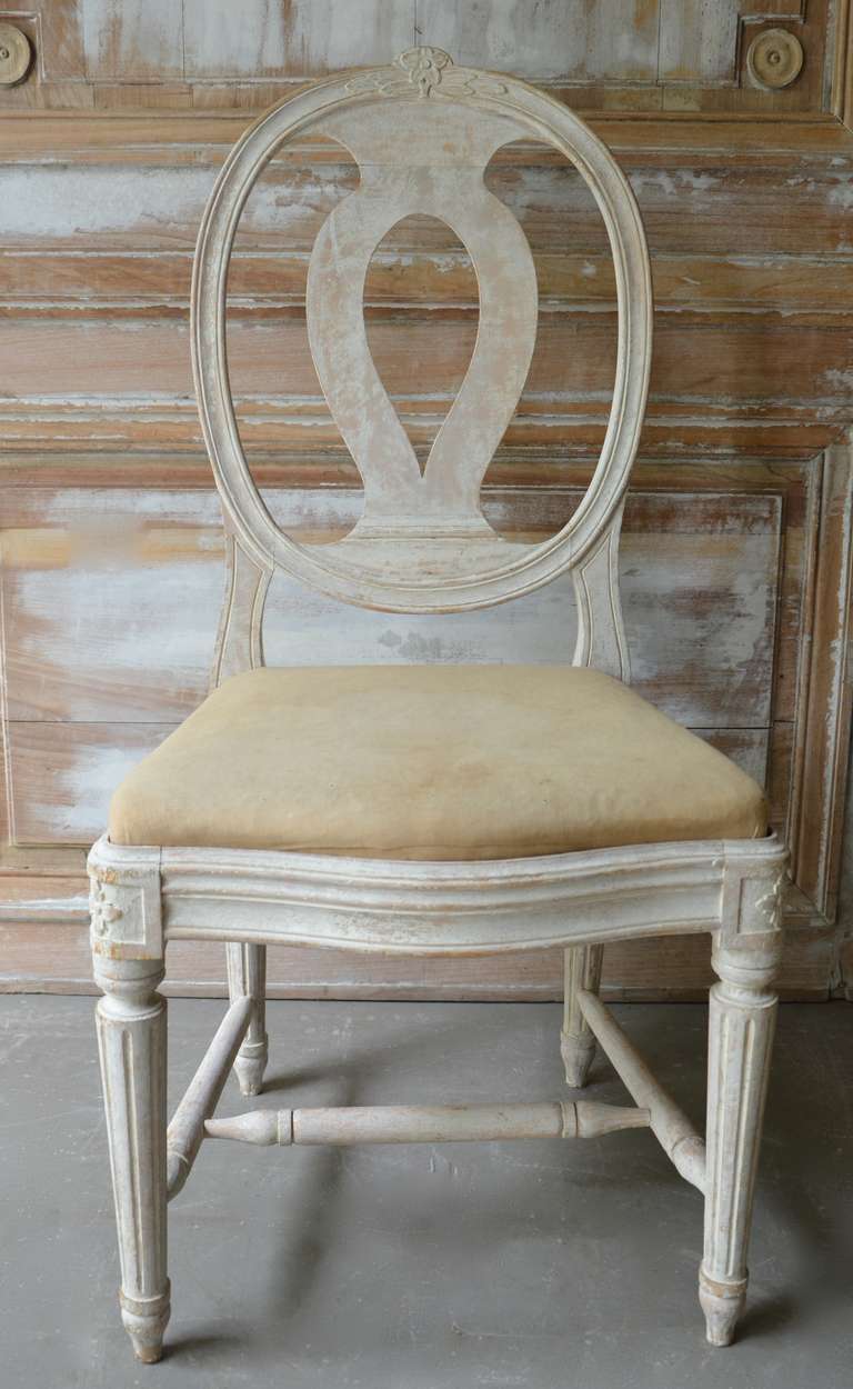 Gustavian Set of Four 19th Century Swedish Medallion Back Chairs