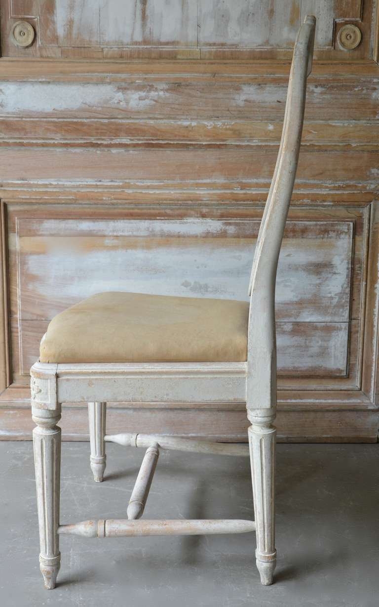 Set of Four 19th Century Swedish Medallion Back Chairs 1