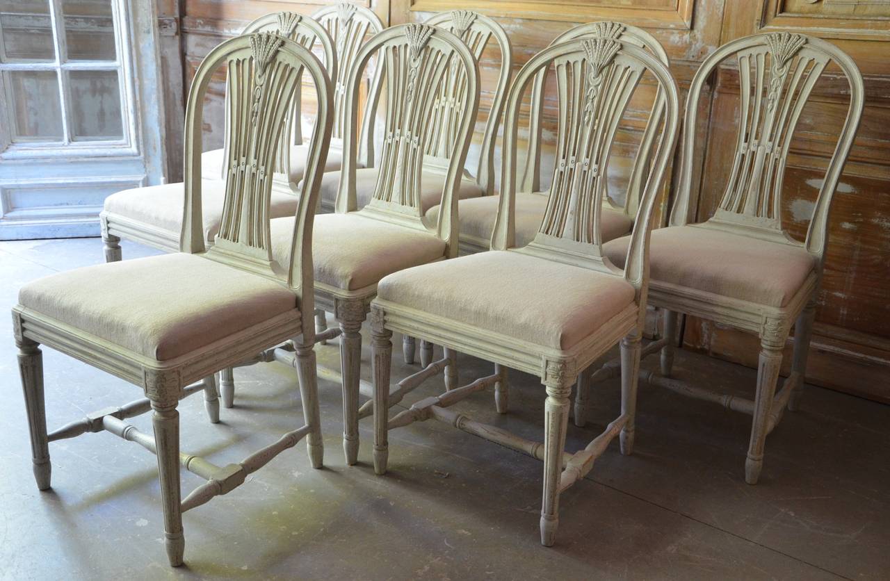 Set of Eight Swedish Painted Weatsheaf Dining Chairs