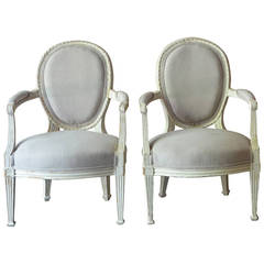 Pair of 19th Century Louis XV Style Painted Cabriolet Armchairs 7