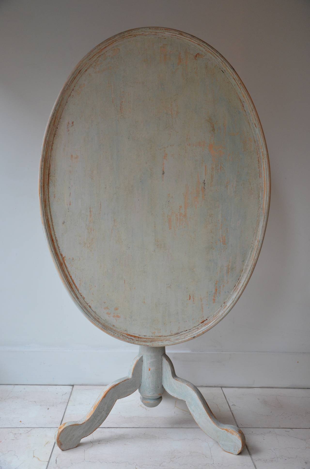 Period Gustavian Oval Tray Pedestal Table