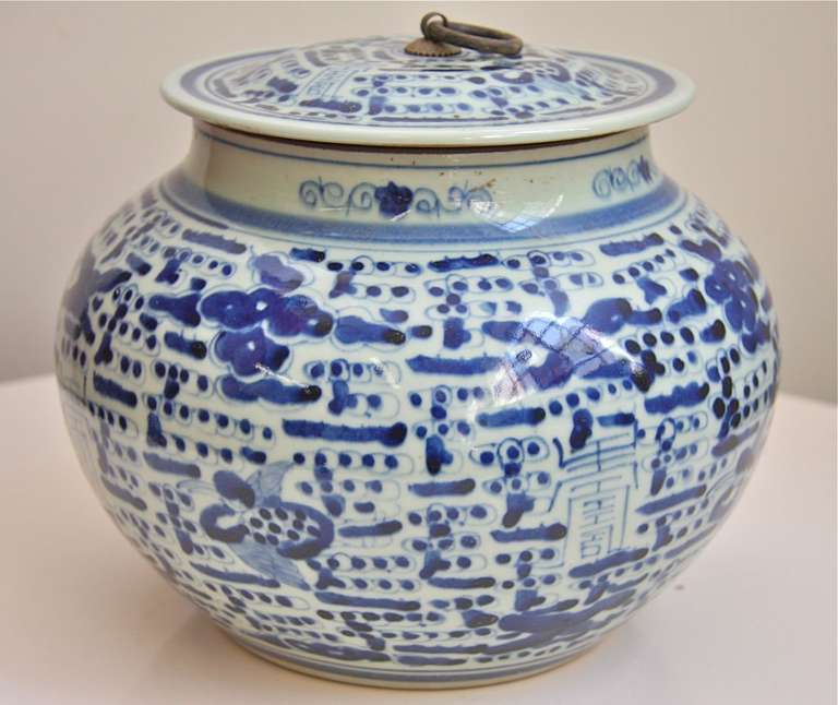 Chinese Oriental Blue and White Oriental Porcelain Ceramic Covered Jar stands 9 inches tall. Can be mounted into a table lamp