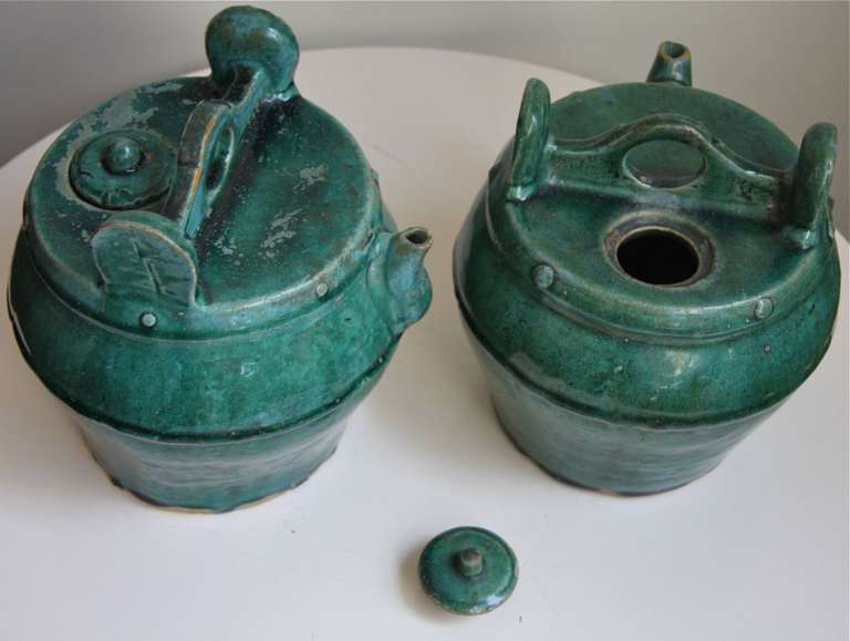 19th Century Pair Antique Chinese Green Porcelain Wine Urns
