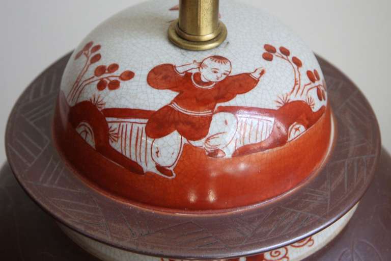 Hand Painted Chinese Oriental Porcelain Ceramic Crackle Jar Lamp In Excellent Condition For Sale In New York, NY