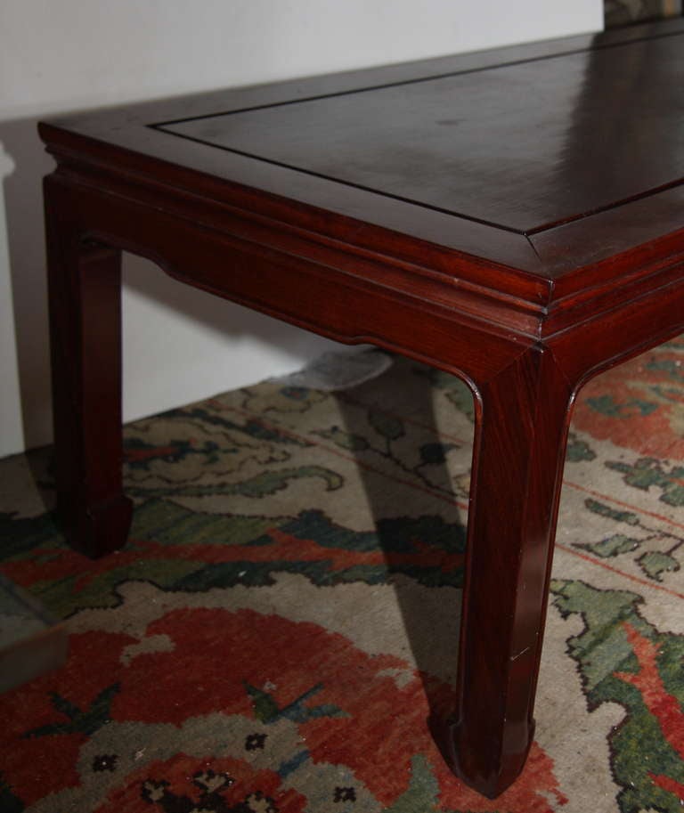 Chinese Rosewood Coffee Table In Good Condition For Sale In New York, NY