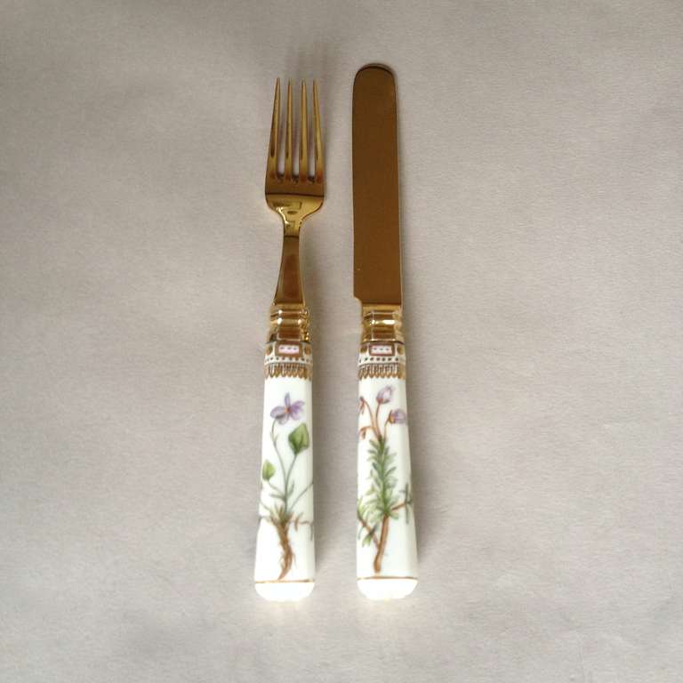Flora Danica Porcelain Handle Fork and Knife Dessert Set with A. Michelsen 24kt Vermiel In Excellent Condition In San Francisco, CA