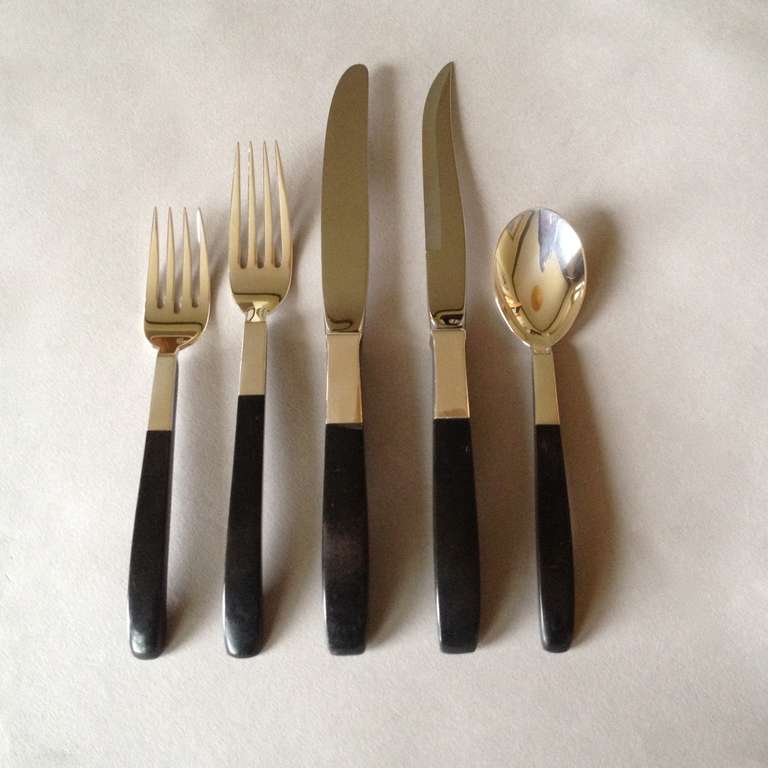 Designed by Nord Bowlen of Greenfield, MA.

Set includes:
12 salad forks 6 1/2