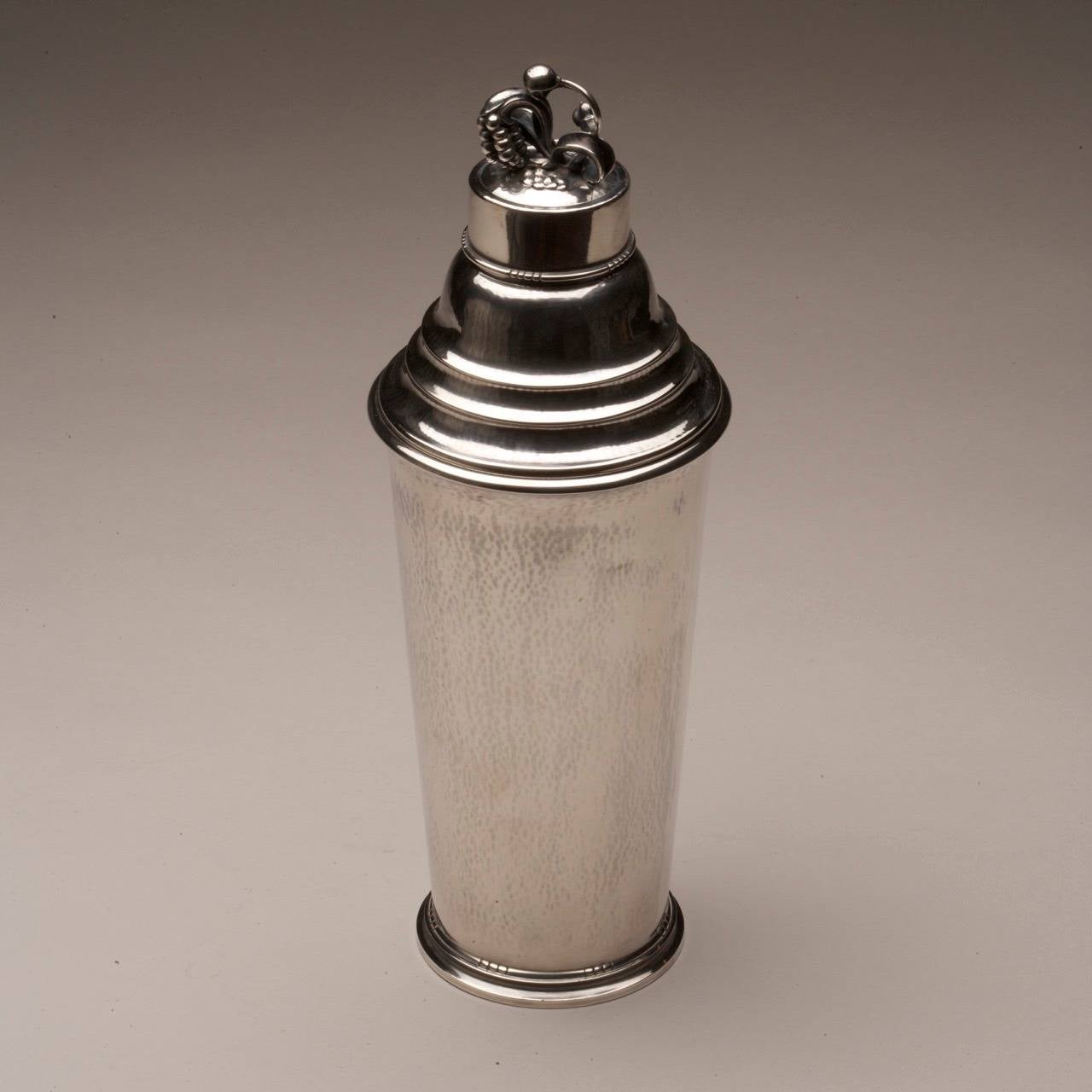 Danish Georg Jensen Cocktail Shaker No. 462C by Harald Nielsen, Extra Large For Sale