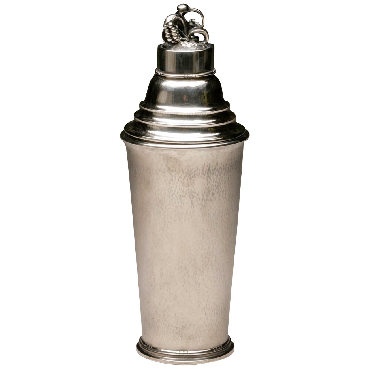 Georg Jensen Cocktail Shaker No. 462C by Harald Nielsen, Extra Large For Sale