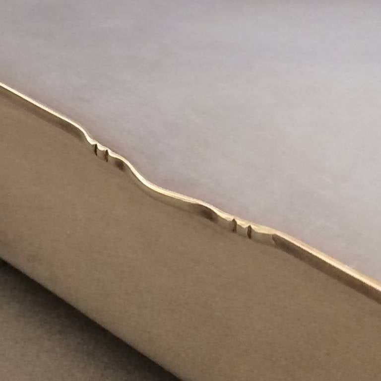 Metà XX secolo Scatola portaoggetti con piede di Georg Jensen by Gundorph Albertus in vendita